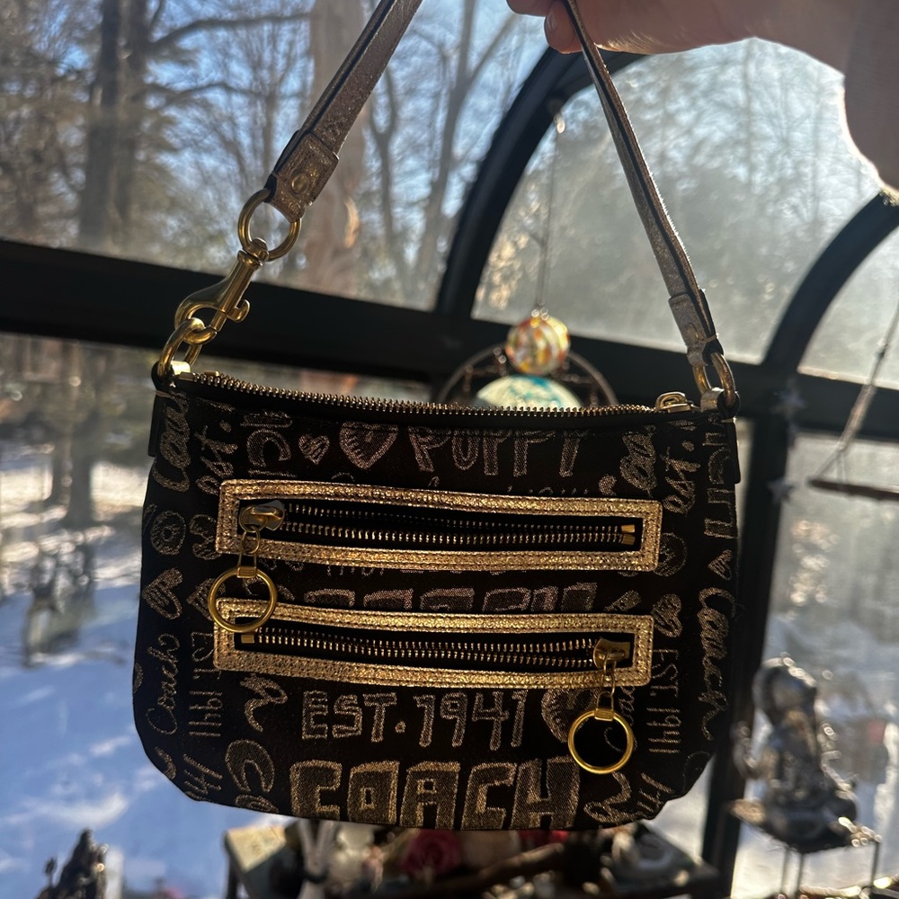 AUTHENTIC VINTAGE COACH POPPY MINI PURSE